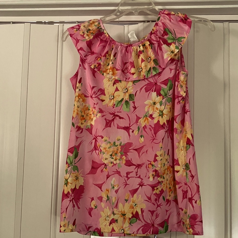 Ladies Sleeveless Top